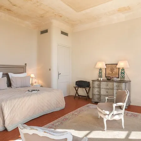 Chateau Des Demoiselles 4*
